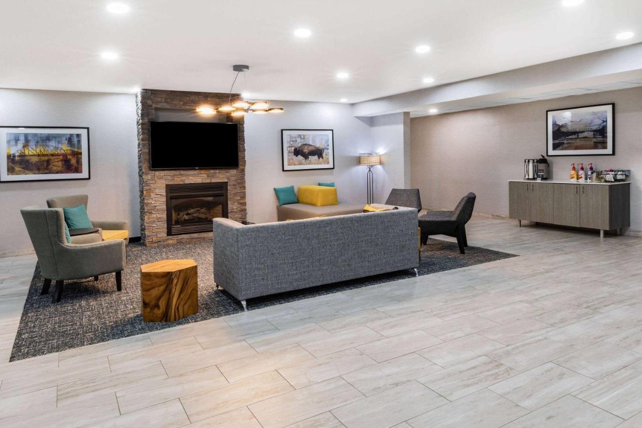 La Quinta Inn & Suites By Wyndham Ardmore Extérieur photo