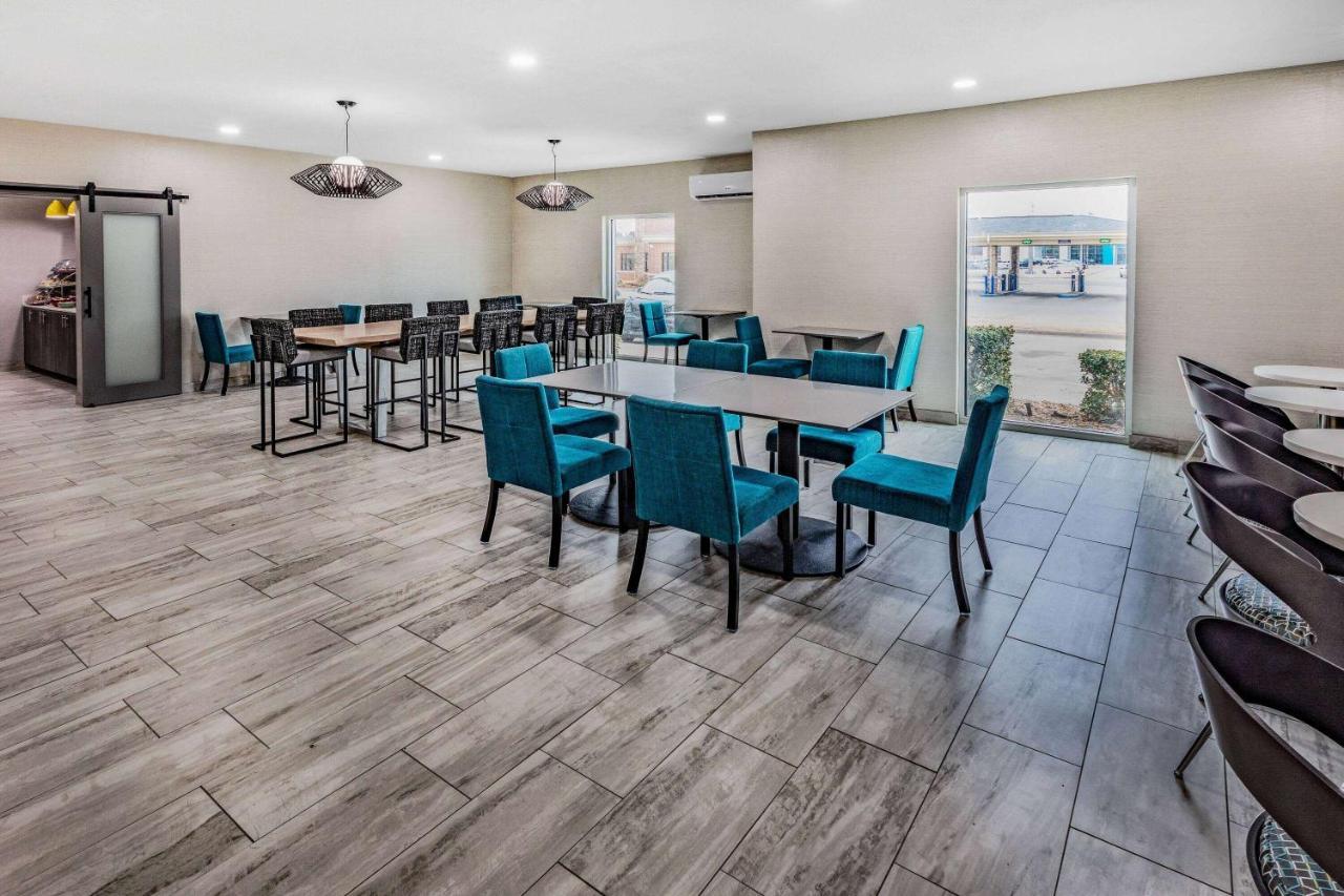 La Quinta Inn & Suites By Wyndham Ardmore Extérieur photo