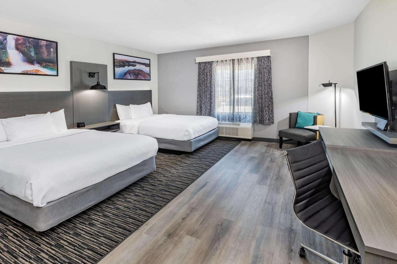 La Quinta Inn & Suites By Wyndham Ardmore Extérieur photo